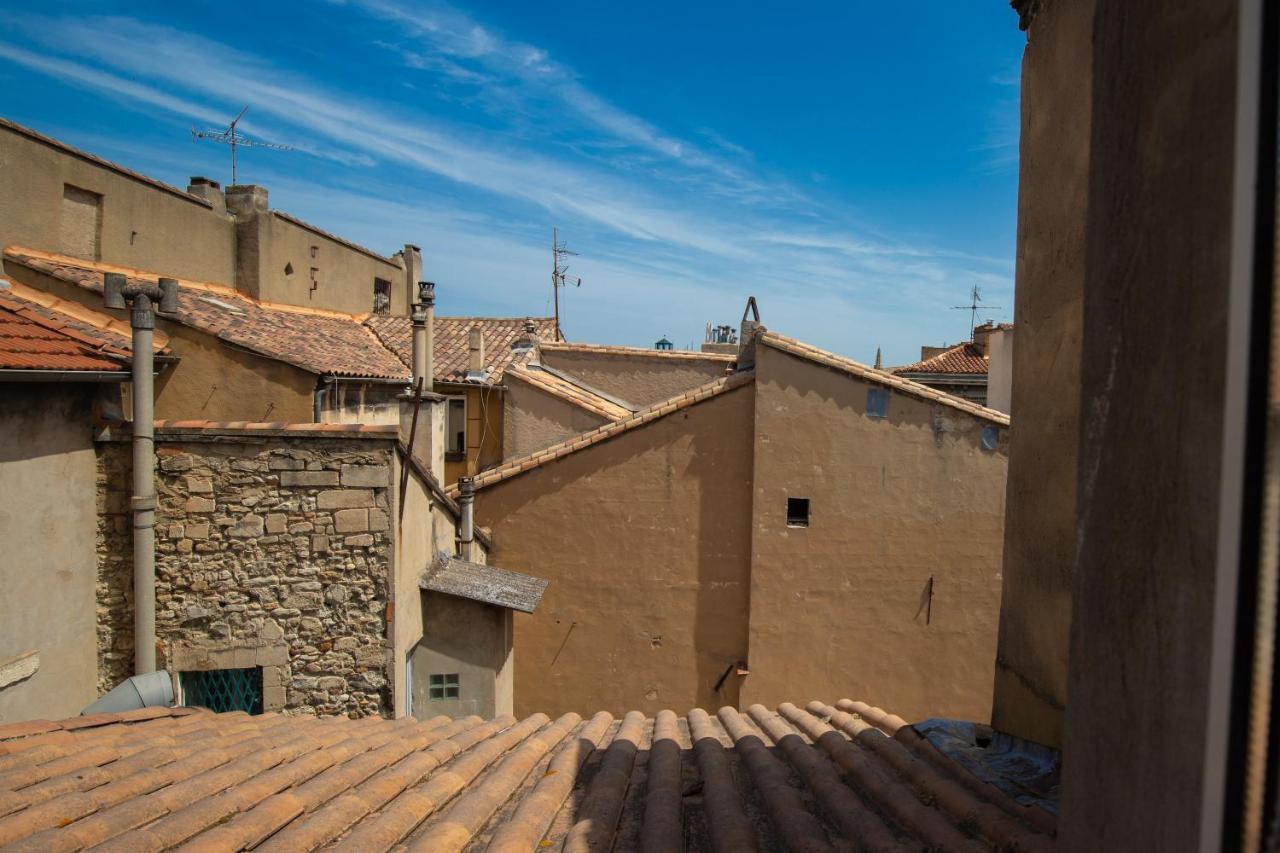 Le Chapeau Rouge Au Coeur Du Centre Historique Avignon Exterior foto
